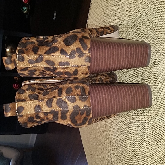 Ankle booties size 10 - Picture 4 of 5